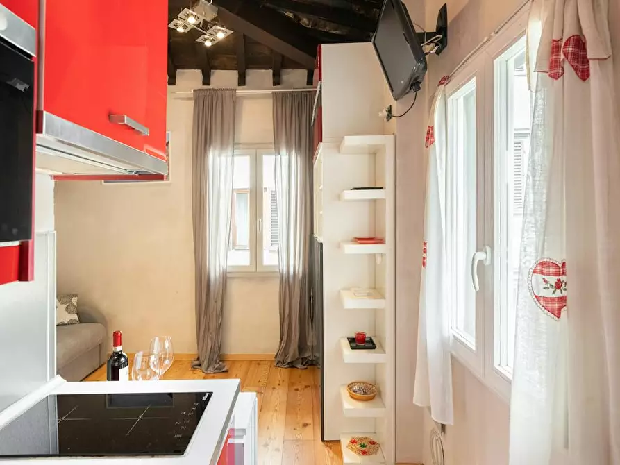 Immagine 7 di Appartamento in affitto  in Via dell'Osteria del Guanto a Firenze