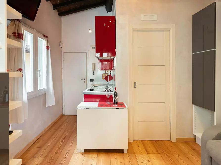 Immagine 4 di Appartamento in affitto  in Via dell'Osteria del Guanto a Firenze