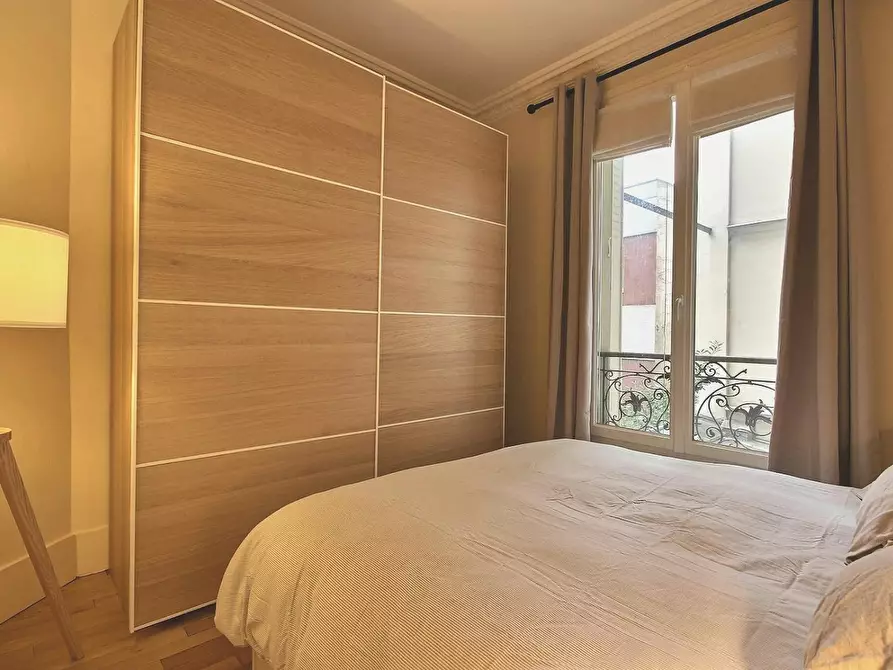 Immagine 2 di Appartamento in affitto  in Avenue du Général Michel Bizot a Paris