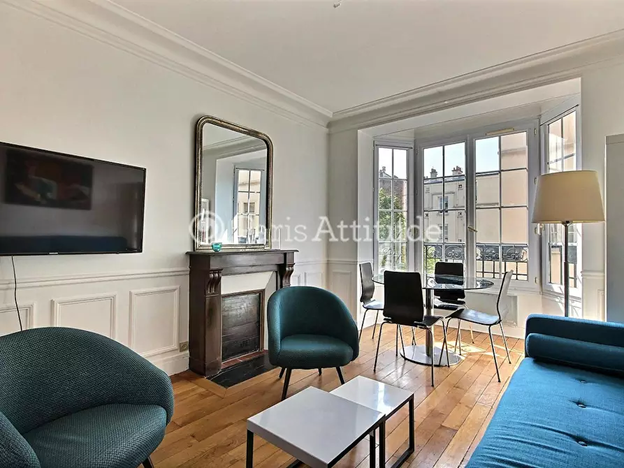 Immagine 6 di Appartamento in affitto  in Cité Voltaire a Paris