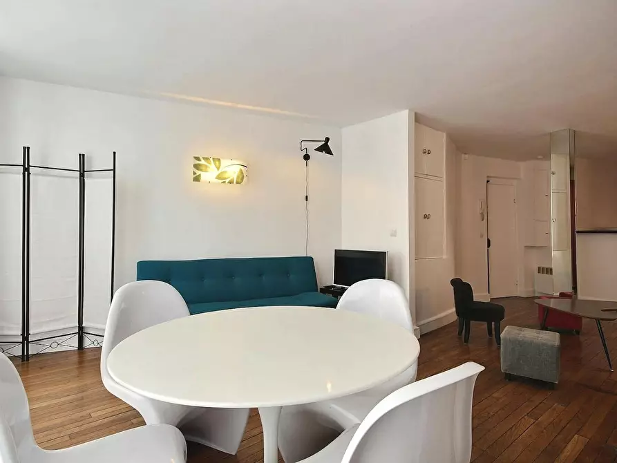 Immagine 7 di Appartamento in affitto  in Rue de Poitou a Paris 03
