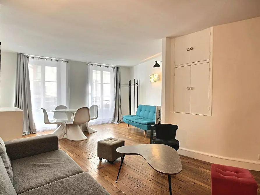 Immagine 1 di Appartamento in affitto  in Rue de Poitou a Paris 03