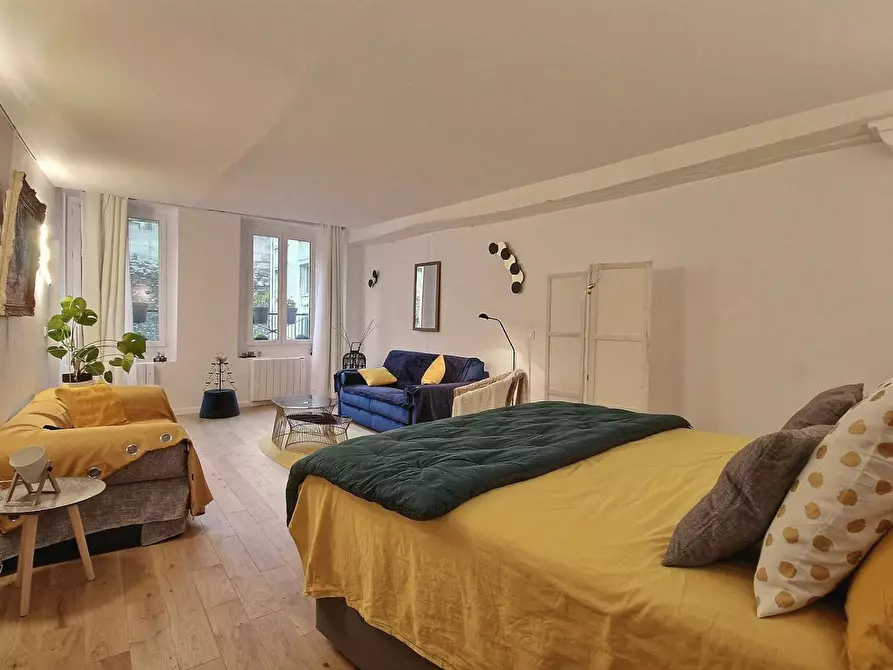 Immagine 2 di Appartamento in affitto  in Rue du Vertbois a Paris 03