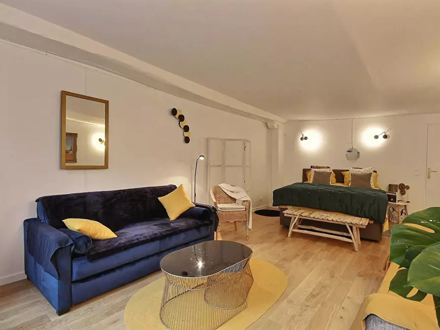 Immagine 9 di Appartamento in affitto  in Rue du Vertbois a Paris 03