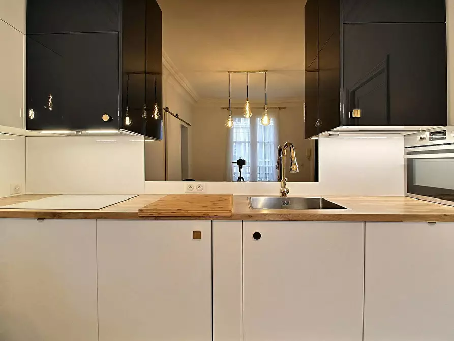 Immagine 6 di Appartamento in affitto  in Rue Greffulhe a Paris 08