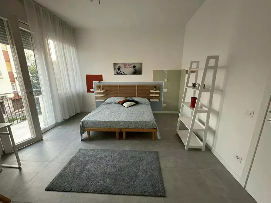 Immagine 3 di Camera in affitto  in Via Giacomo Carissimi a Padova