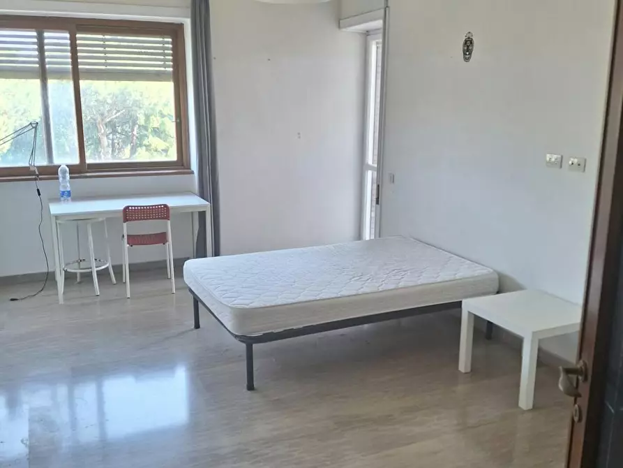 Immagine 2 di Camera in affitto  in Via Luigi Arbib Pascucci a Roma