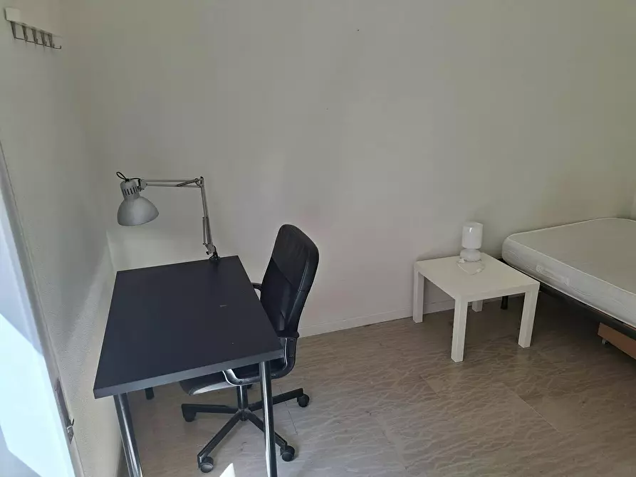 Immagine 2 di Camera in affitto  in Via Luigi Arbib Pascucci a Roma