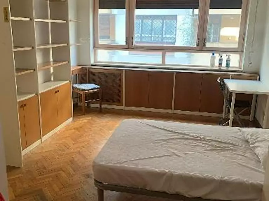 Immagine 1 di Camera in affitto  in Via Conca d'Oro a Roma