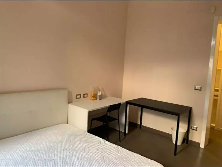 Immagine 3 di Camera in affitto  in Via Paolo Emilio a Roma