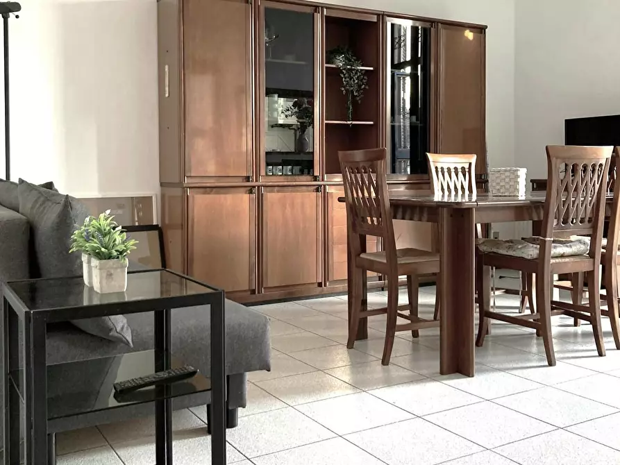 Immagine 10 di Appartamento in affitto  in Via Trieste a Gorgonzola