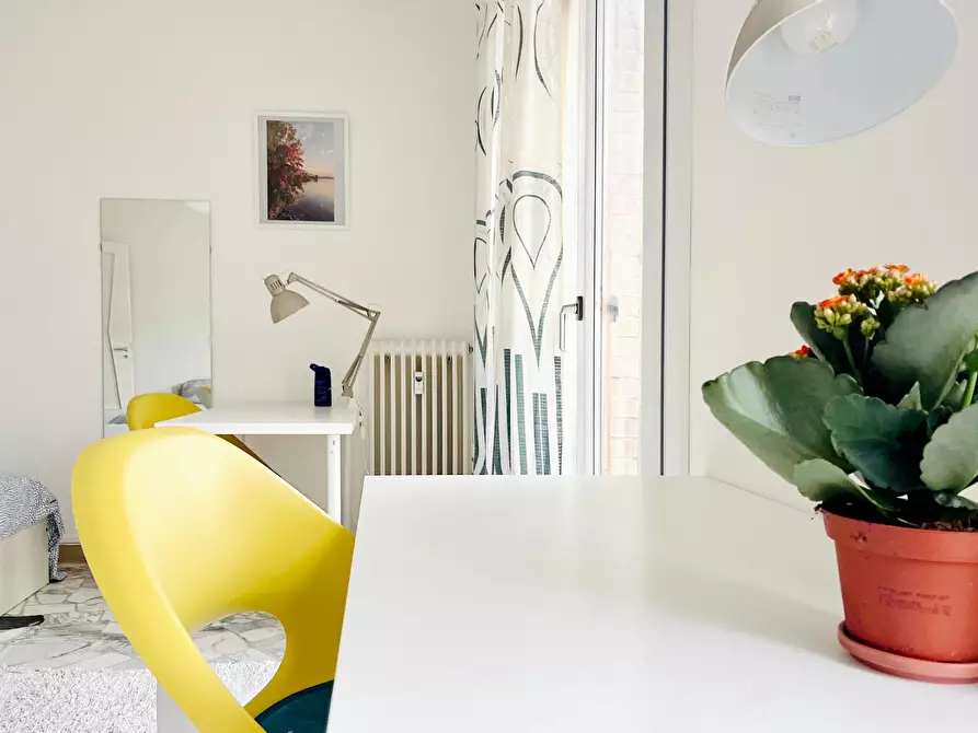 Immagine 5 di Camera in affitto  in Via Monte Solarolo a Padova