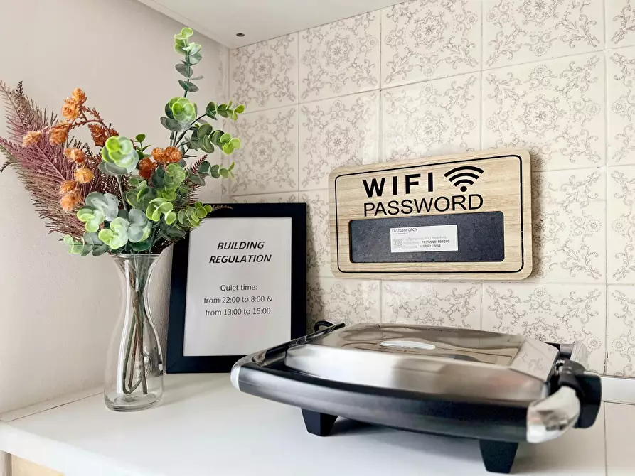 Immagine 10 di Camera in affitto  in Via Monte Solarolo a Padova