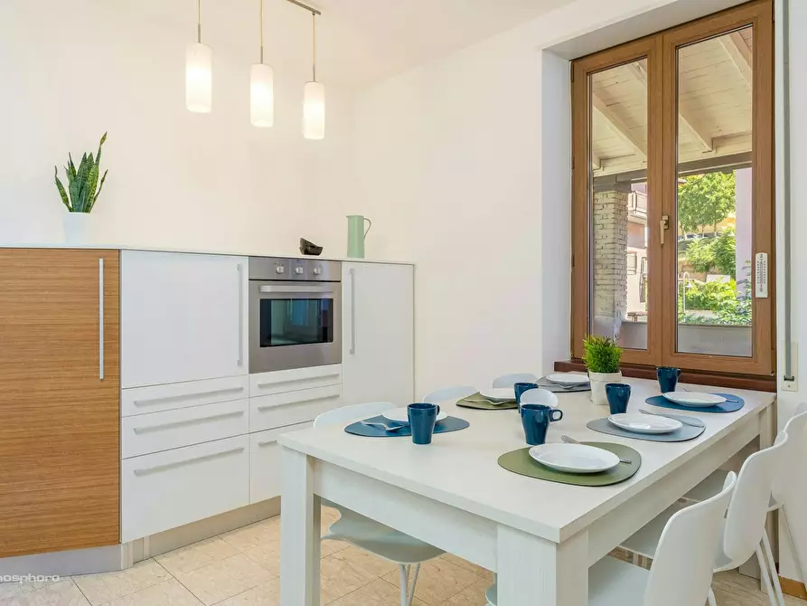 Immagine 8 di Camera in affitto  in Via del Brennero a Trento