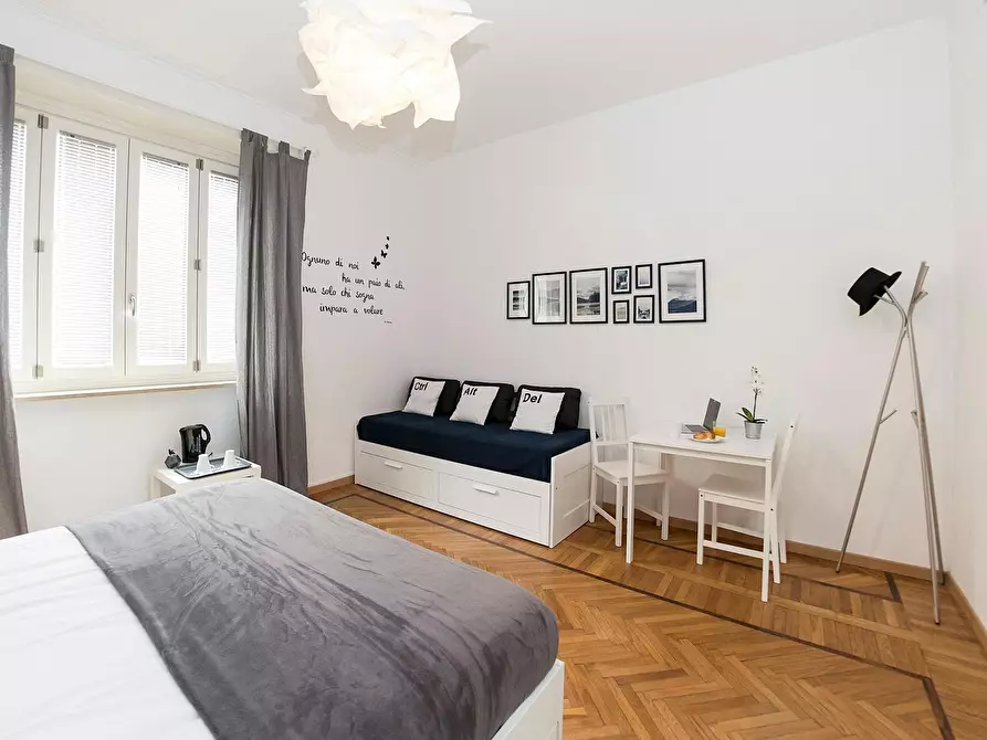 Immagine 2 di Camera in affitto  in Corso Massimo d'Azeglio a Torino