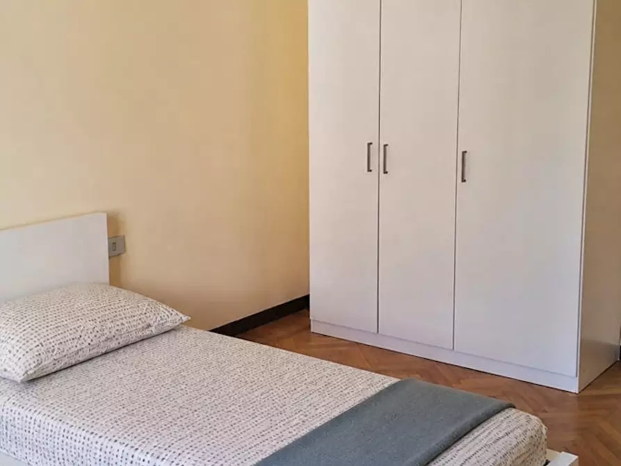 Immagine 3 di Camera in affitto  in Via Sighele a Milano