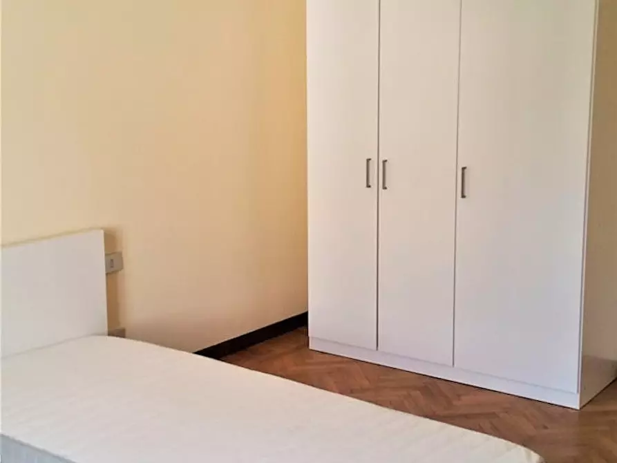 Immagine 3 di Camera in affitto  in Via Sighele a Milano