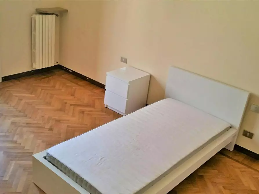 Immagine 5 di Camera in affitto  in Via Sighele a Milano
