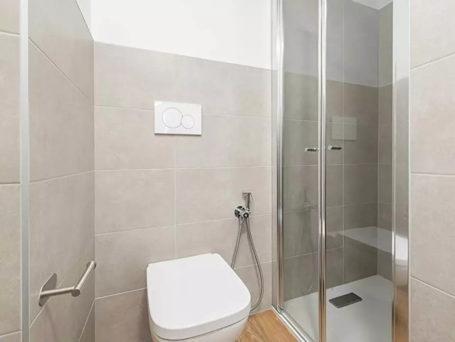 Immagine 6 di Camera in affitto  in Via San Giovanni a Trento