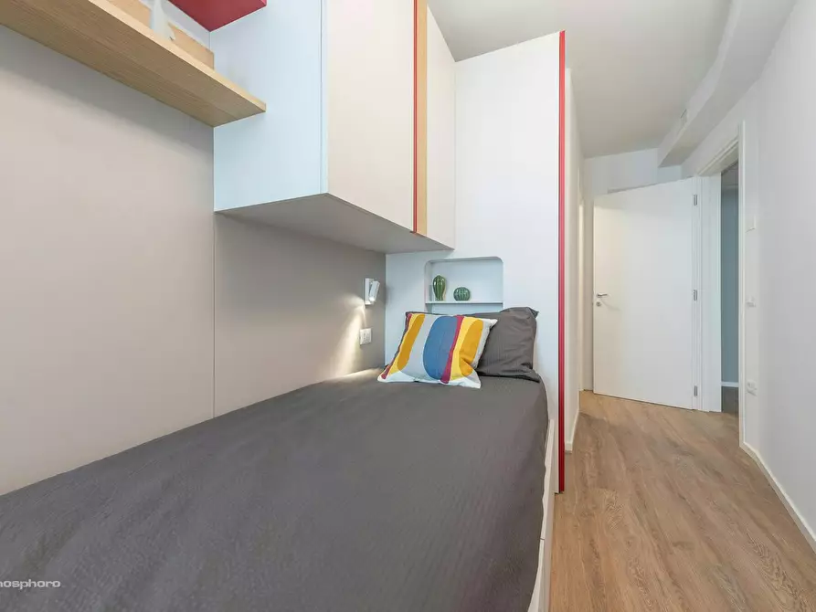 Immagine 3 di Camera in affitto  in Via San Giovanni a Trento