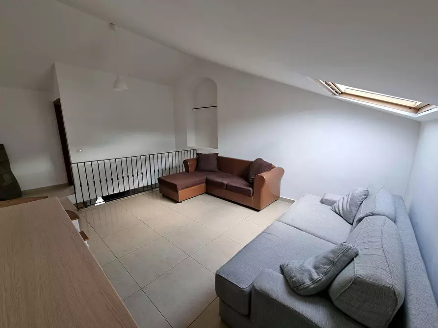 Immagine 9 di Camera in affitto  in Via Pietro Trinchera a Napoli