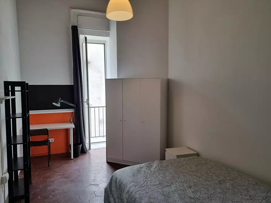 Immagine 1 di Camera in affitto  in Via Pietro Trinchera a Napoli