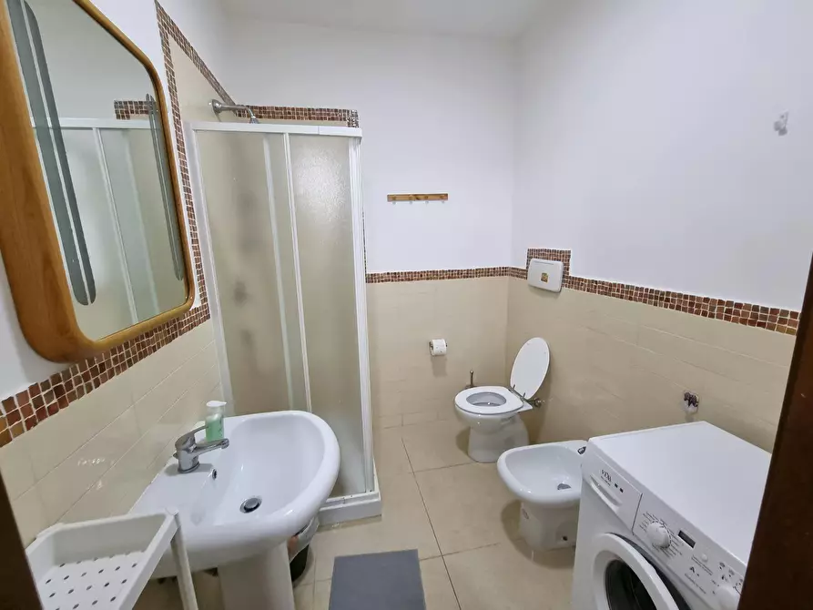 Immagine 10 di Camera in affitto  in Via Pietro Trinchera a Napoli