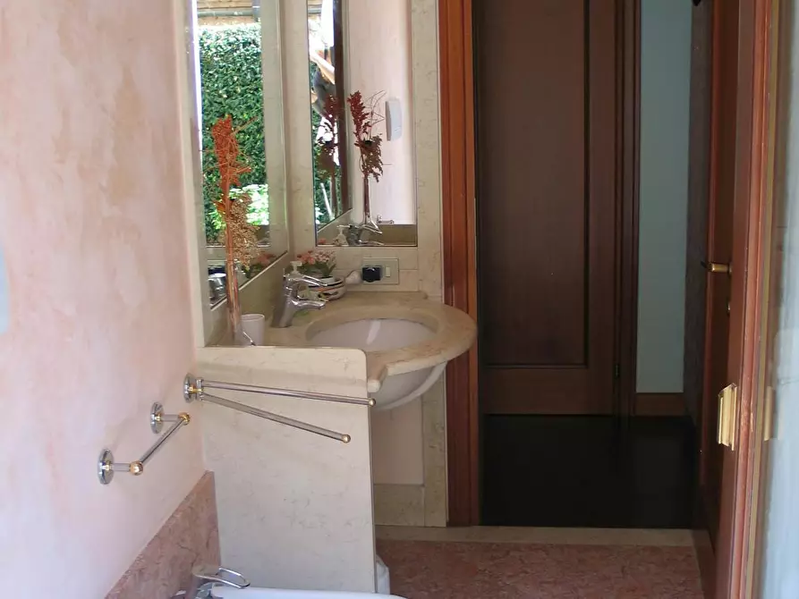 Immagine 9 di Camera in affitto  in Via Aleardo Aleardi a Padova