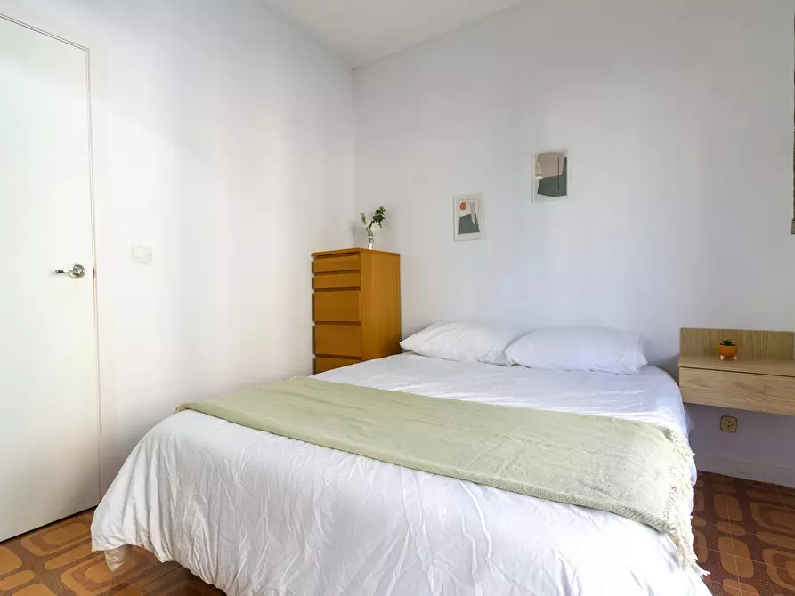 Immagine 4 di Camera in affitto  in Carrer de Sicília a Barcelona