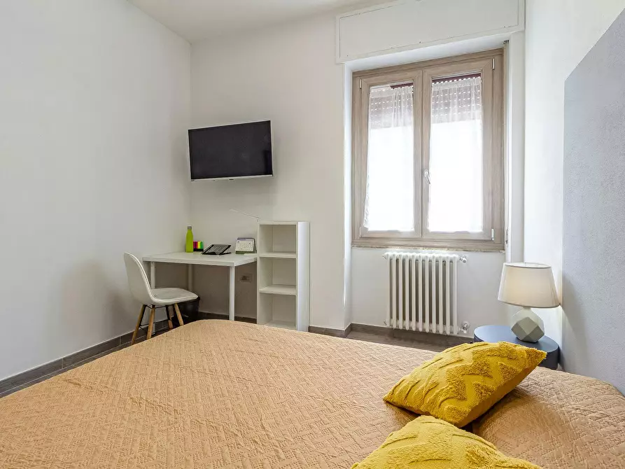 Immagine 5 di Camera in affitto  in Viale Adua a Sassari