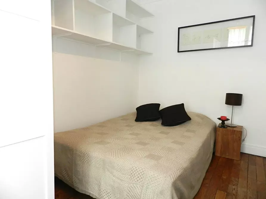 Immagine 10 di Appartamento in affitto  in Rue des Tournelles a Paris 03