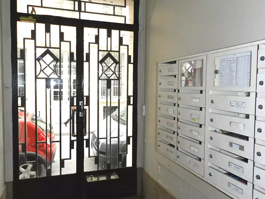 Immagine 3 di Appartamento in affitto  in Rue des Tournelles a Paris 03