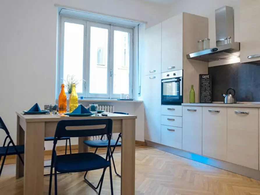 Immagine 10 di Camera in affitto  in Via Sant'Agostino a Torino