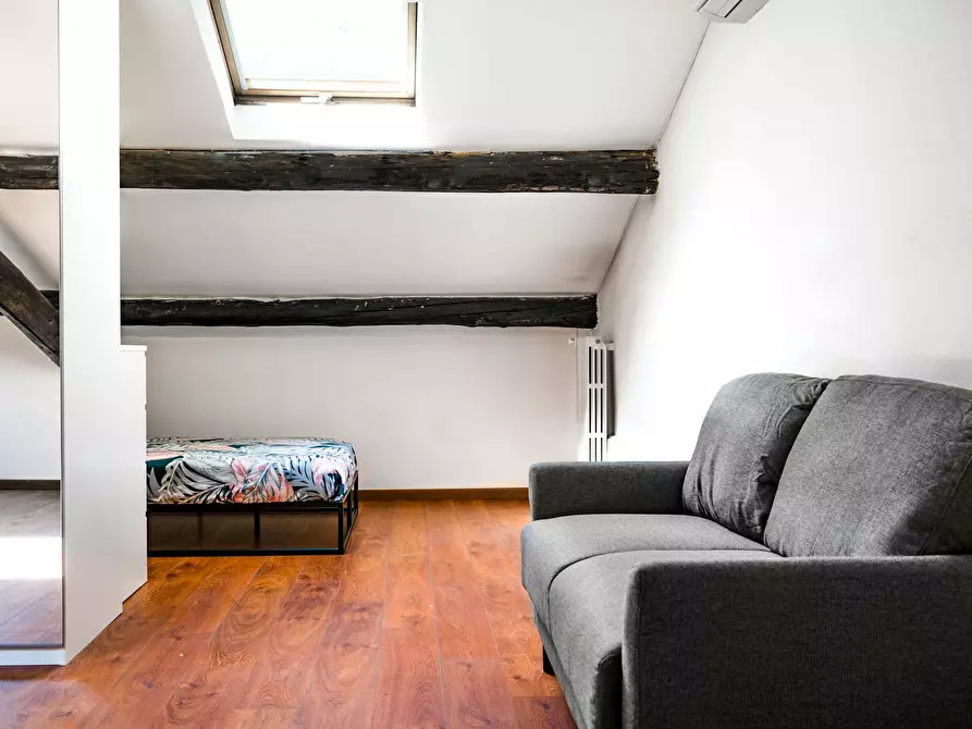 Immagine 2 di Camera condivisa in affitto  in Via Generale Gustavo Fara a Milano