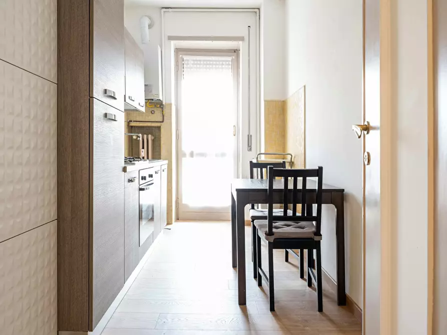 Immagine 4 di Camera in affitto  in Via Donatello a Milano