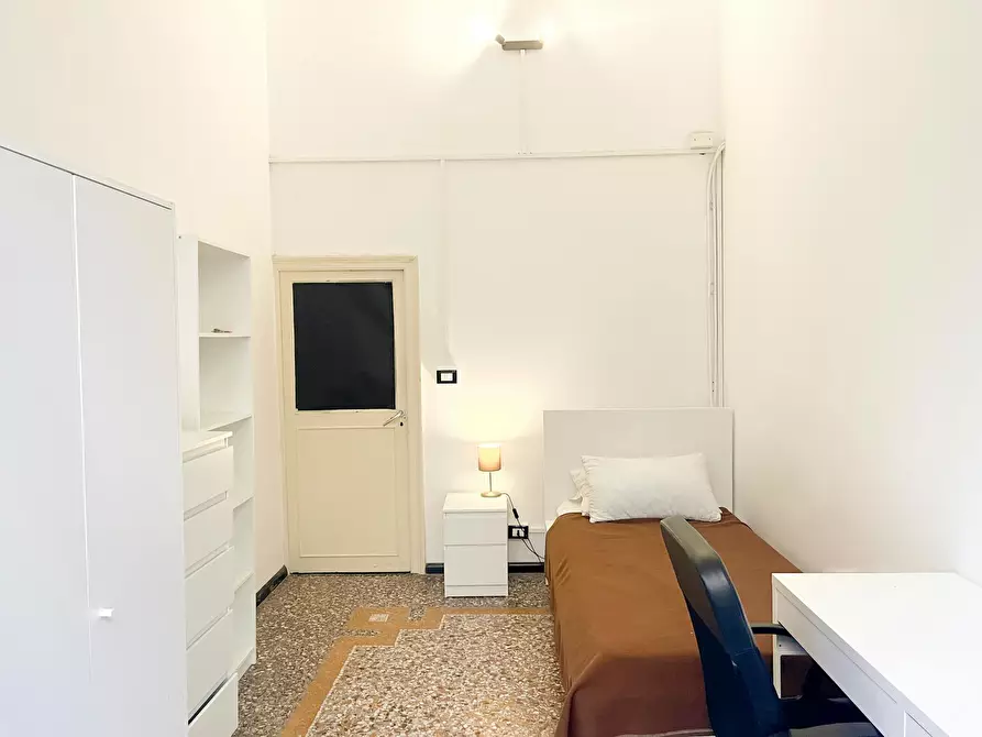 Immagine 6 di Camera in affitto  in Via Caffaro a Genova