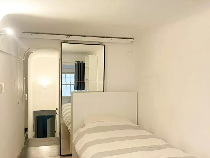 Immagine 2 di Camera in affitto  in Via Caffaro a Genova