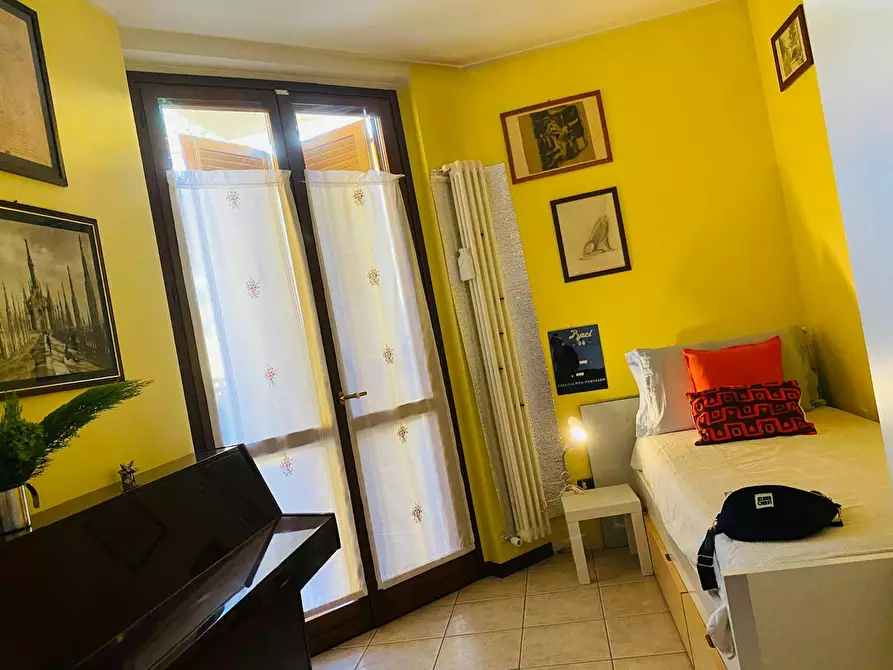 Immagine 4 di Camera in affitto  in Via Cusago a Milano