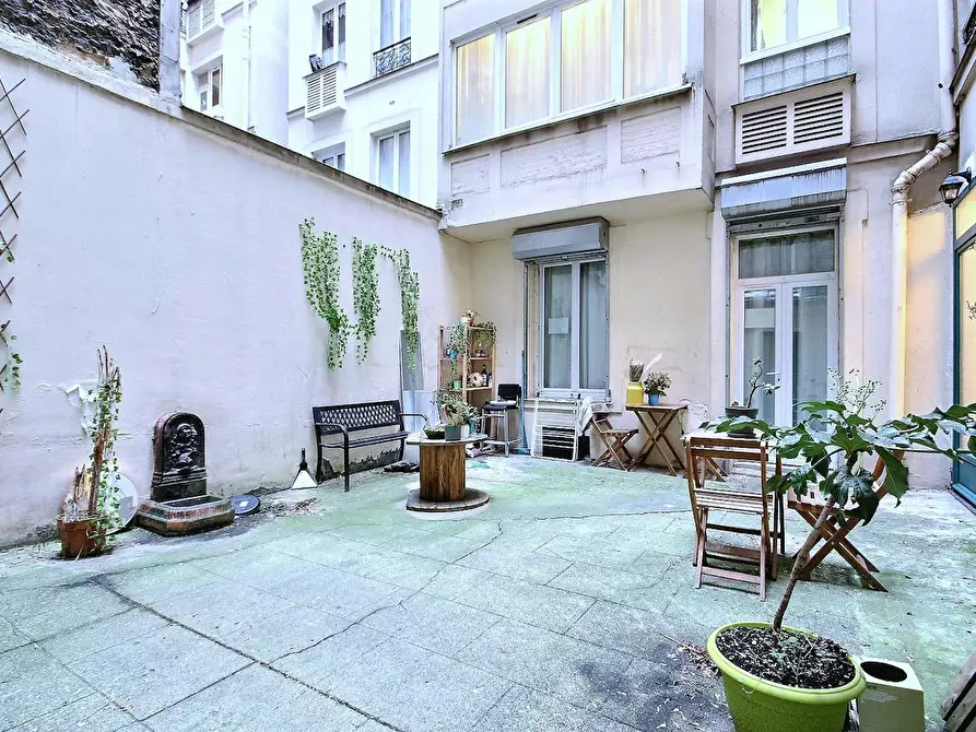 Immagine 5 di Appartamento in affitto  in Rue Camille Tahan a Paris 18