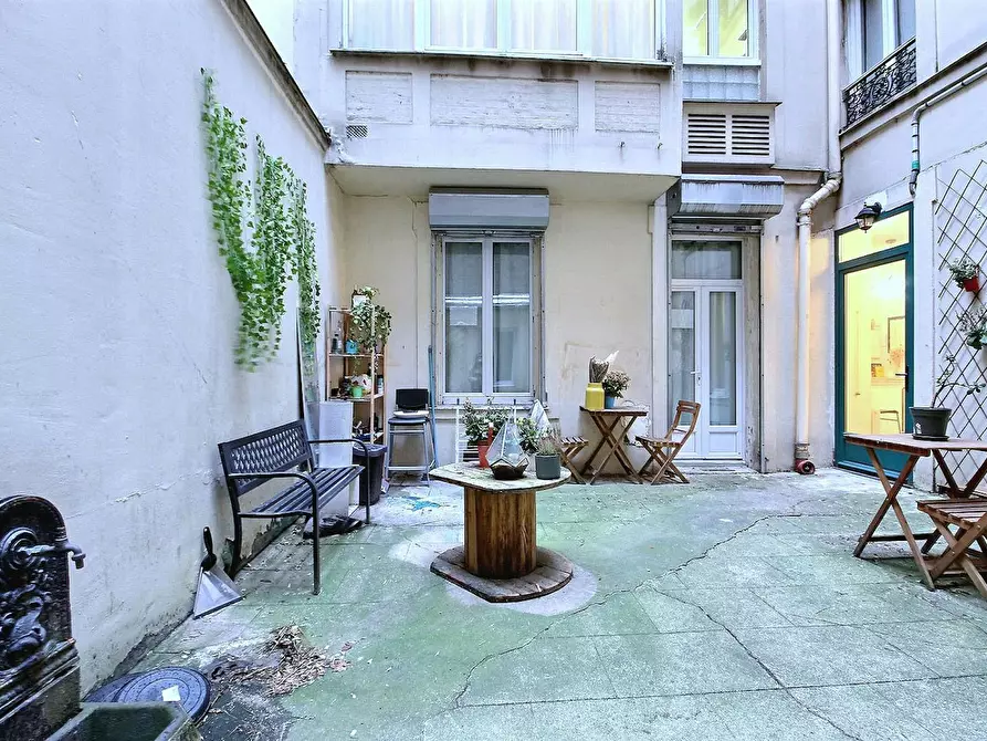 Immagine 6 di Appartamento in affitto  in Rue Camille Tahan a Paris 18