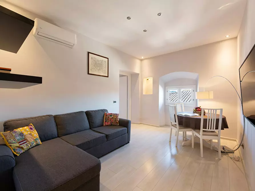 Immagine 2 di Appartamento in affitto  in Via dei Brunelleschi a Firenze