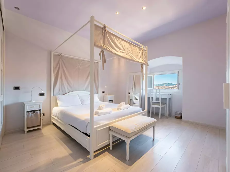 Immagine 1 di Appartamento in affitto  in Via dei Brunelleschi a Firenze