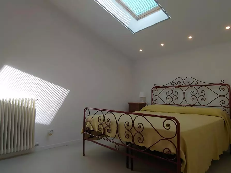 Immagine 7 di Appartamento in affitto  in Via Castiglione a Bologna