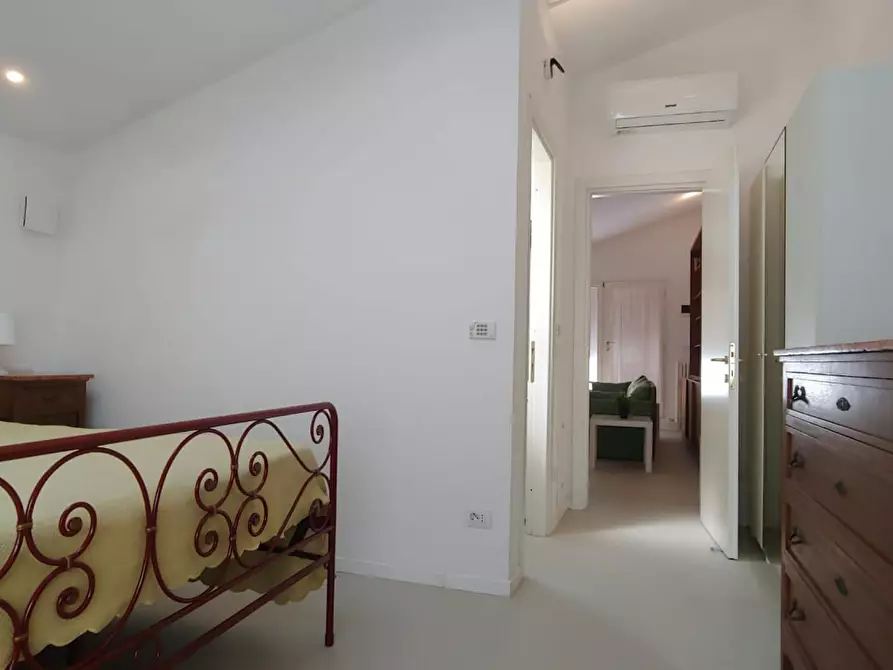 Immagine 9 di Appartamento in affitto  in Via Castiglione a Bologna