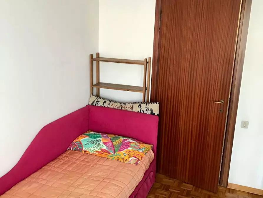 Immagine 4 di Camera in affitto  in Via di Casal Bruciato a Roma