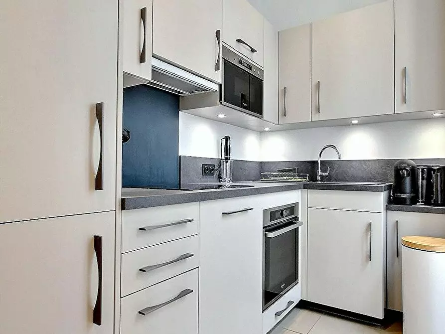 Immagine 8 di Appartamento in affitto  in Quai du Marché Neuf - Maurice Grimaud a Paris