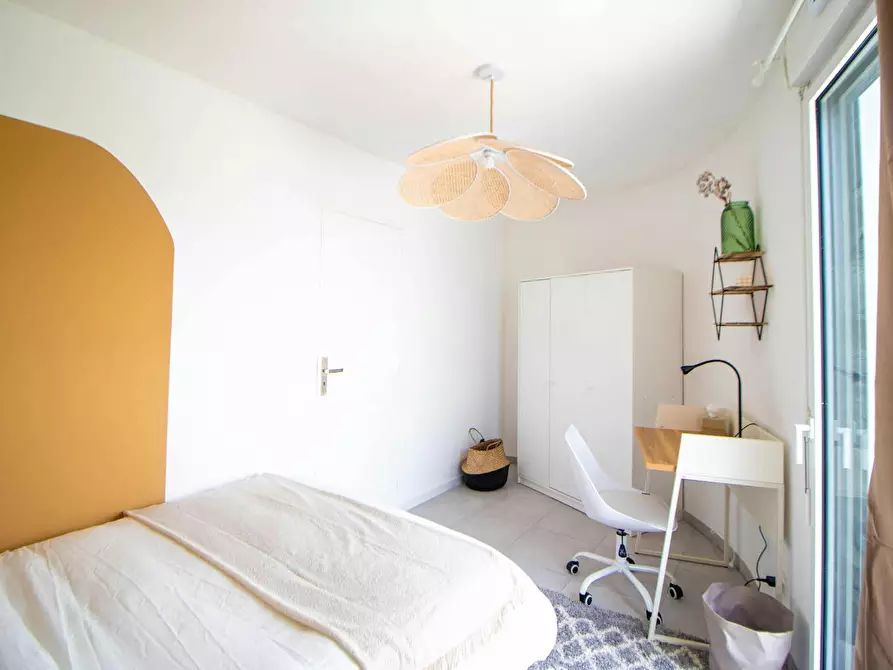 Immagine 3 di Camera in affitto  in Rue Baudin a Villeurbanne