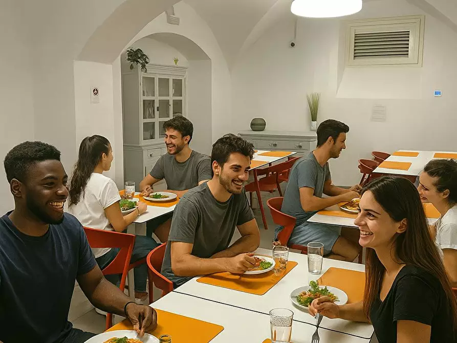 Immagine 10 di Camera in affitto  in Via Camillo Casarini a Bologna