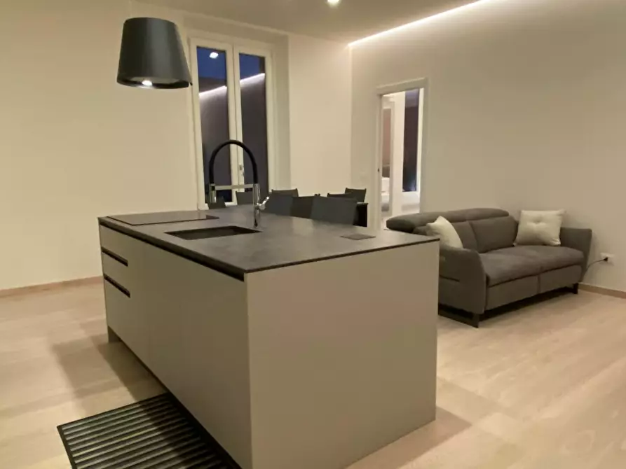 Immagine 2 di Appartamento in affitto  in Via delle Forze Armate a Milano