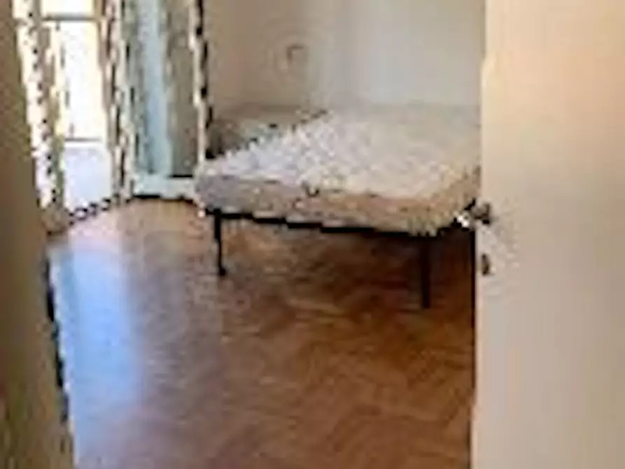 Immagine 5 di Camera in affitto  in Via Latisana a Roma
